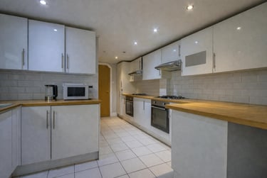7 bed house, Merthyr Street, Cathays, Cardiff, CF244JL - Image 2